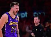 华体会网页版入口-火箭惨遭湖人逆转，遗憾失利的简单介绍