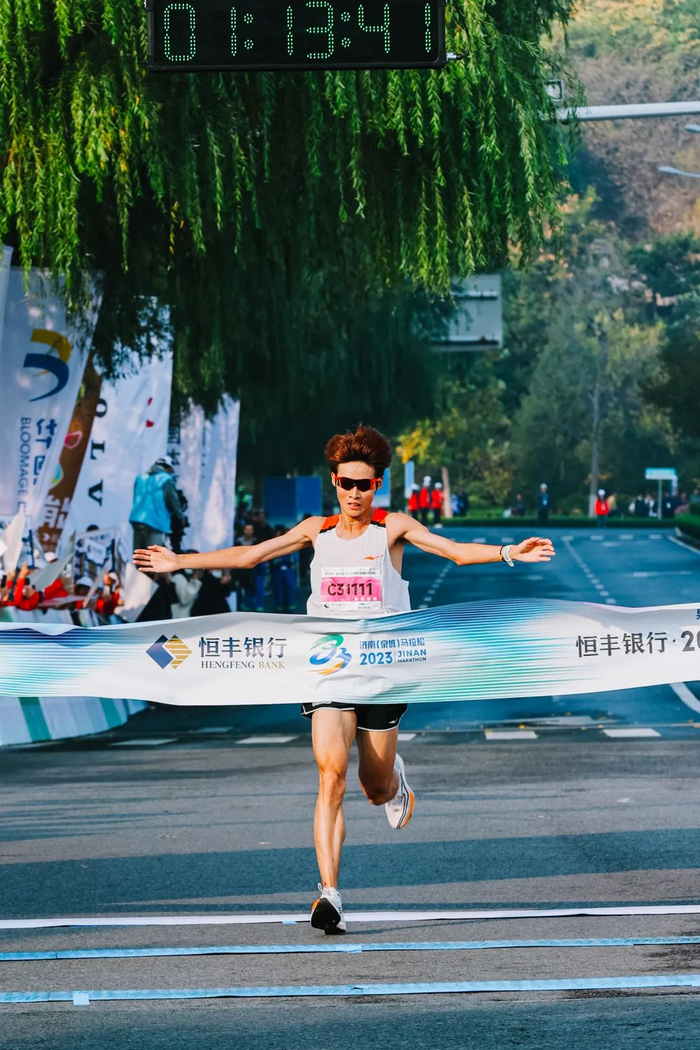 关于济南冠军在望,全队精神饱满备战的信息 关于济南冠军在望,全队精神饱满备战的信息