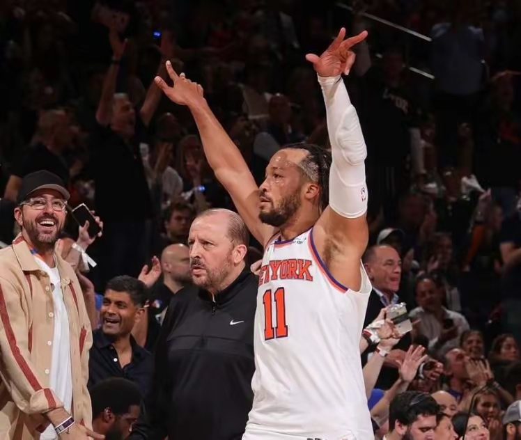 猛龙客场击败尼克斯,积累胜利 猛龙客场击败尼克斯,积累胜利