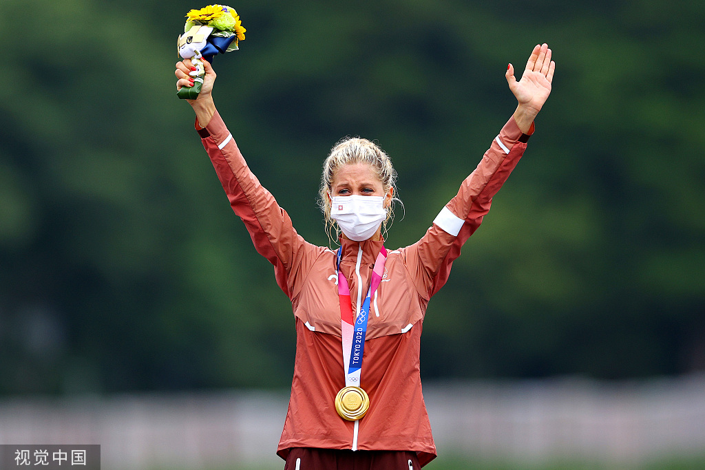 关于厄瓜多尔自行车选手斩获公路赛金牌的信息