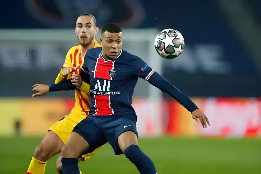 关于法国篮球联赛：巴黎圣日耳曼完胜里昂飞狐的信息