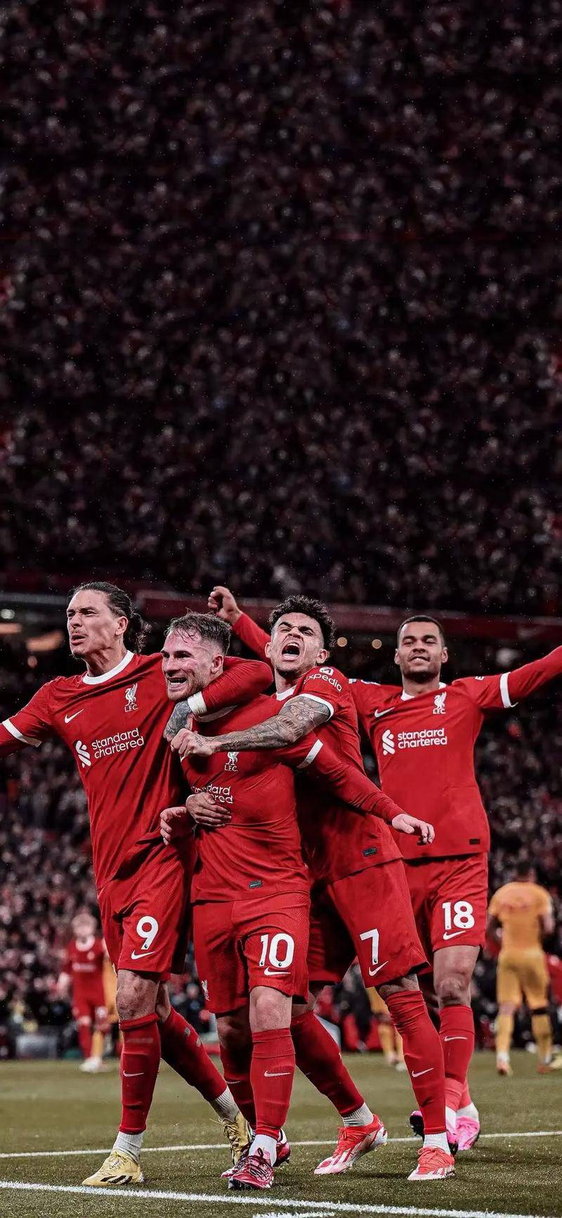 利物浦全队彰显团结！英超比赛士气高涨！