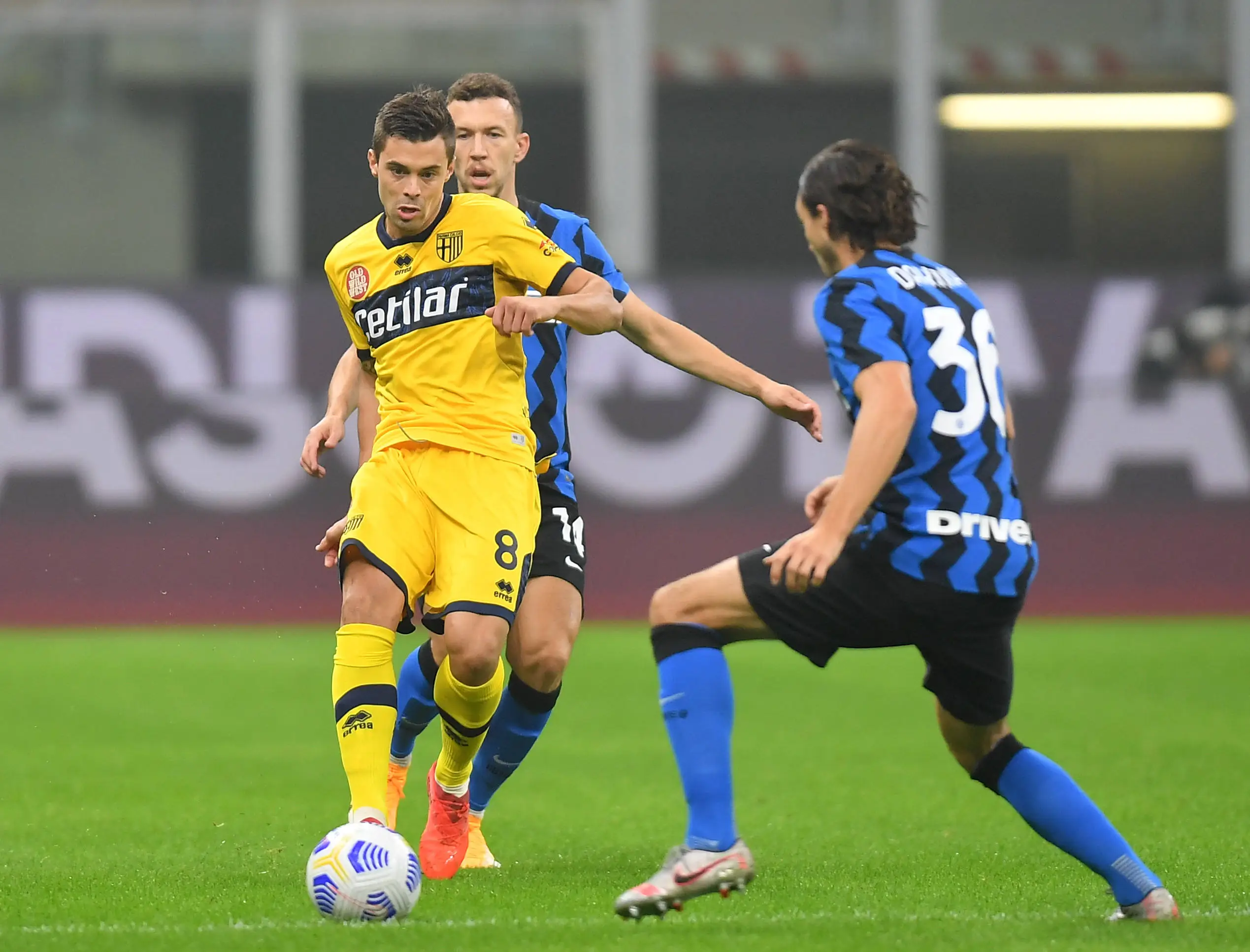 包含帕尔马主场大胜，获得关键三分的词条