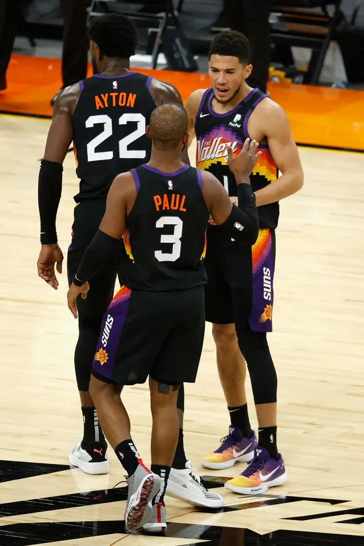 骑士控卫突破困境，助球队重返胜利轨道